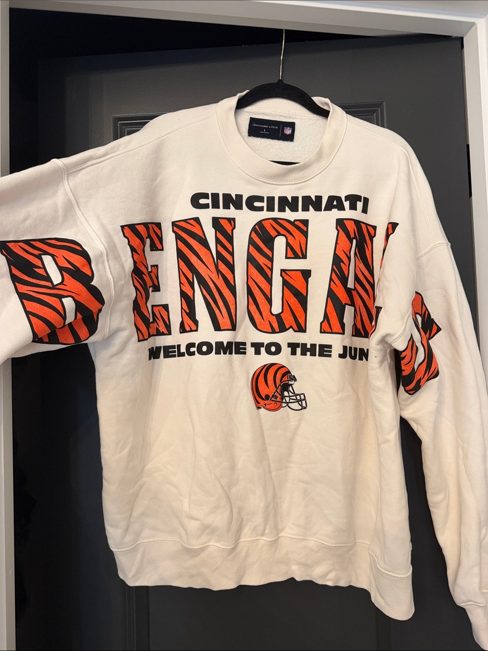 Abercrombie & Fitch Cincinnati Bengals White Crewneck Sweater